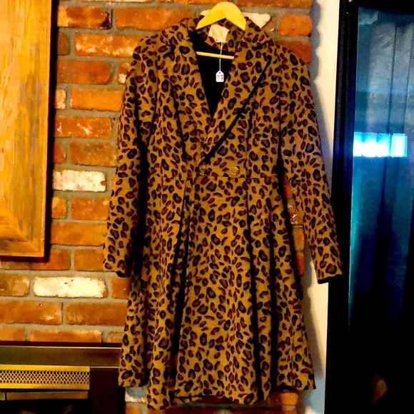 Vintage Champagne and strawberry, Cheetah print coat.  Size 2,/33. - Picture 1 of 4